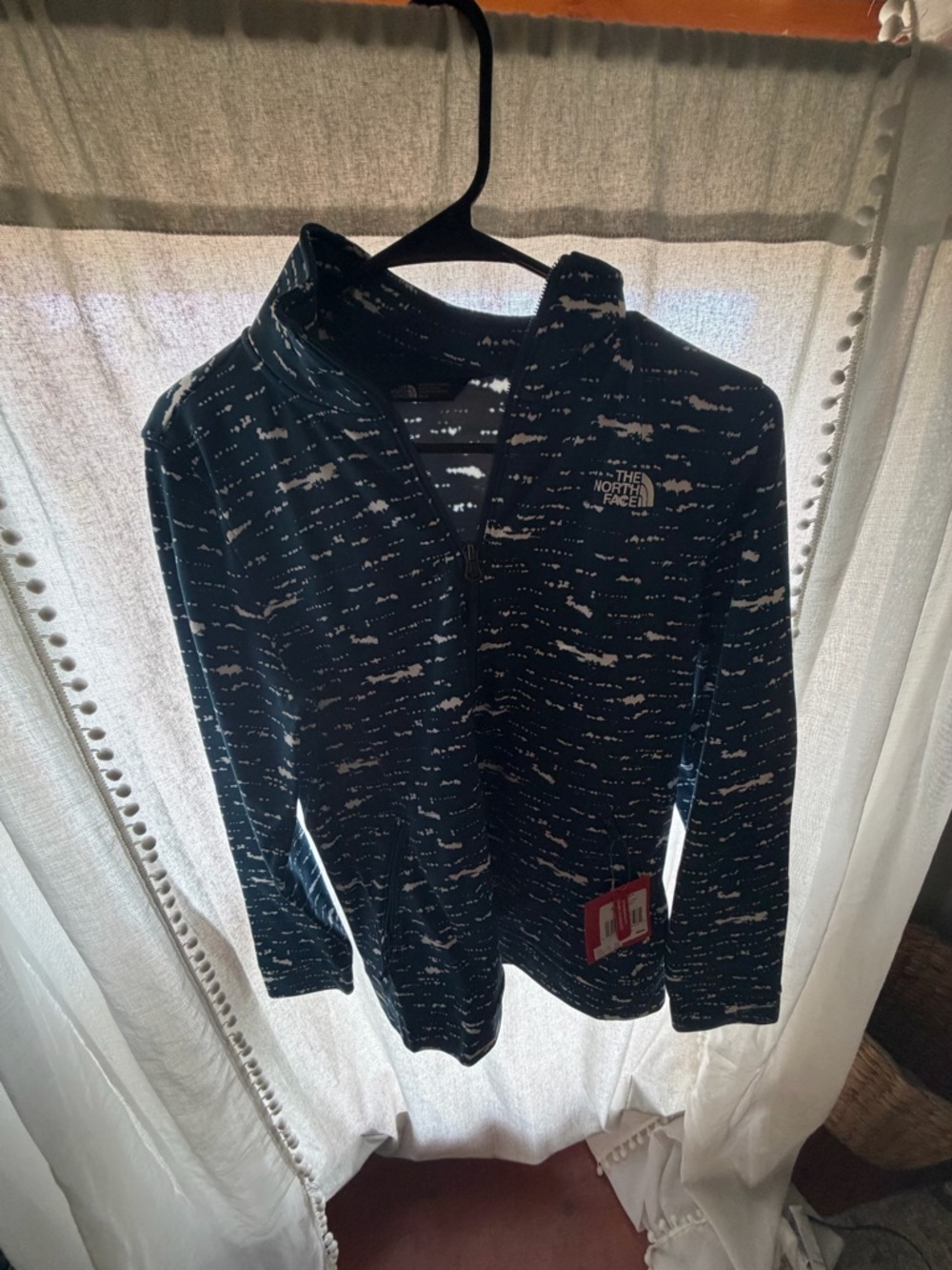 The North Face Women's Blue and White Patterned Jacket